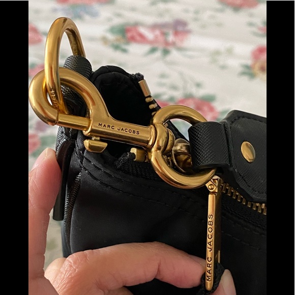 NWOT!! Marc Jacobs Large Trooper Nylon Hobo Bag - Picture 10 of 13